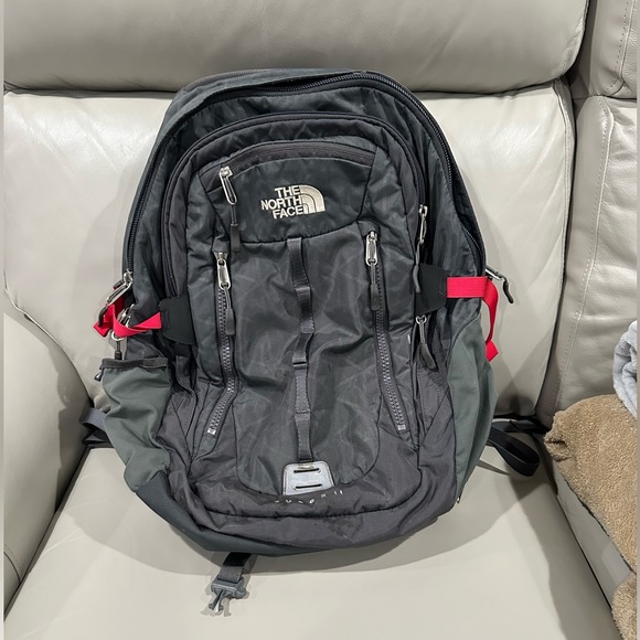 The north face gray backpack - Picture 1 of 4